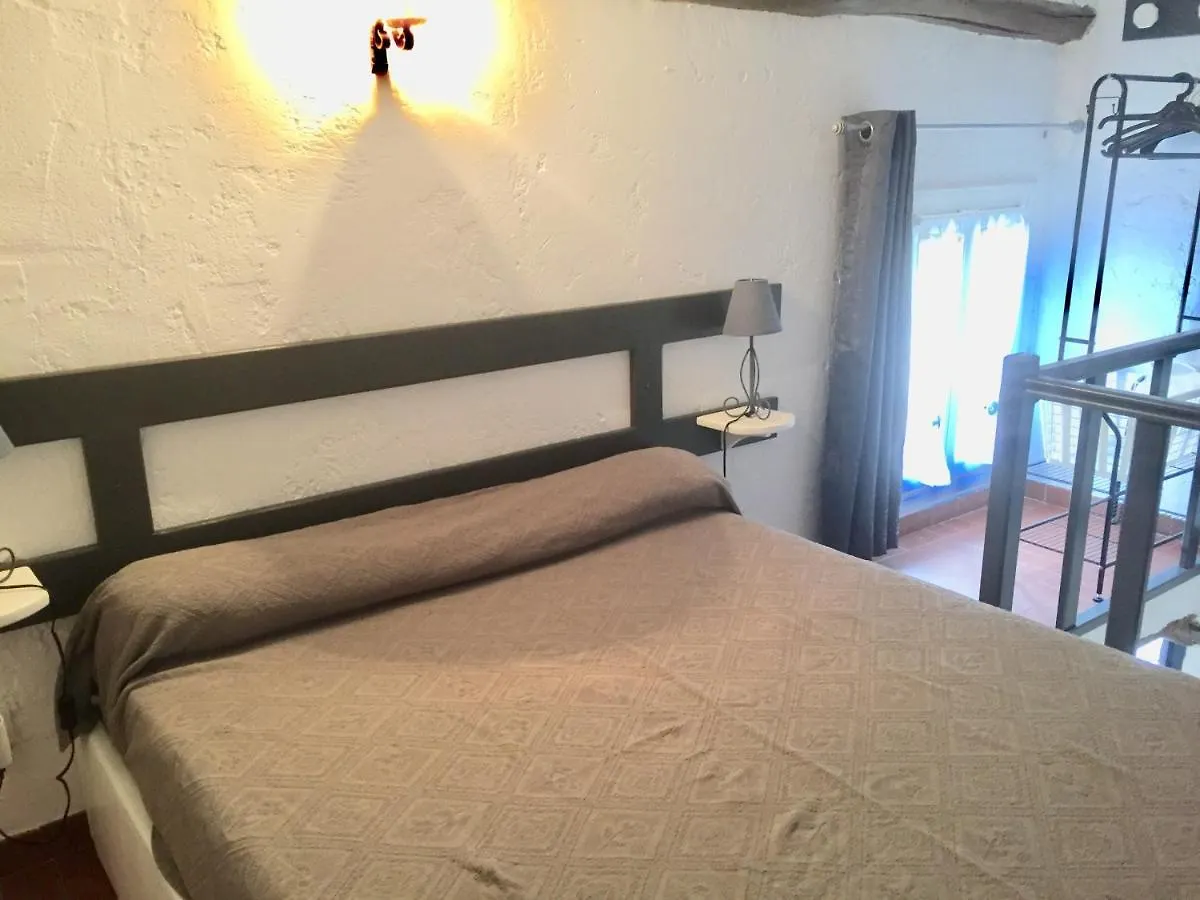 Gites De Fontroussiere Flayosc 0*,